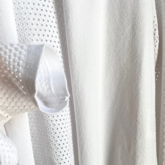 [NWoT] T Tahari Laser Cut Lightwgted Cardigan *NEW - Picture 12 of 13